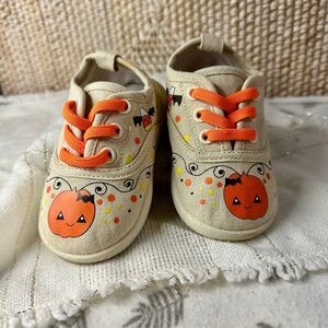12-18 Cozy Cub Halloween Pumpkin Shoes